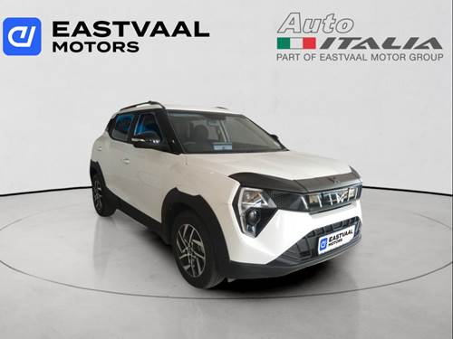 Mahindra XUV 3XO 1.2T AX5 Auto