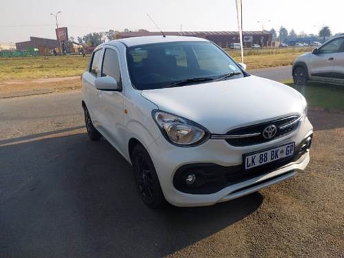 Toyota Vitz 1.0 XR Auto