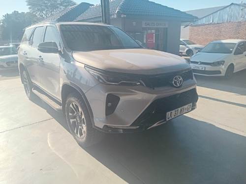 Toyota Fortuner VI 2.4GD-6 Auto 4x4
