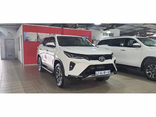 Toyota Fortuner VI 2.4GD-6 Raised Body Auto