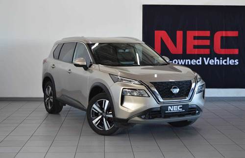 Nissan X-Trail VIII 2.5 Acenta Plus CVT 4x4