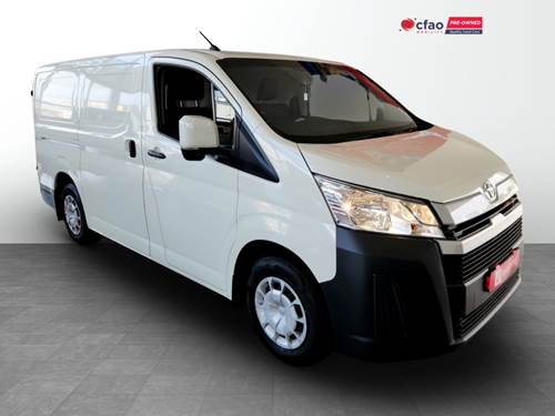 Toyota Quantum 2.8 LWB