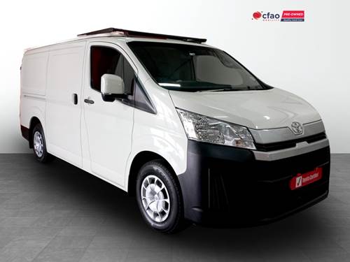 Toyota Quantum 2.8 LWB