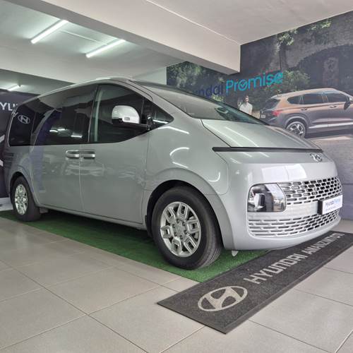 Hyundai Staria 2.2D Executive (9 Seater)