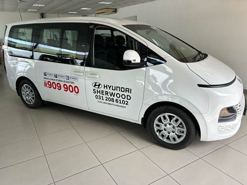 Hyundai Staria 2.2D Executive (9 Seater)