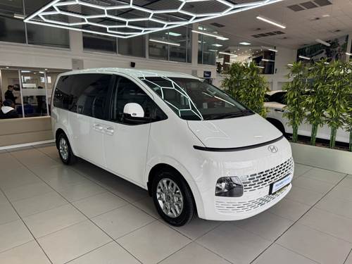 Hyundai Staria 2.2D Auto