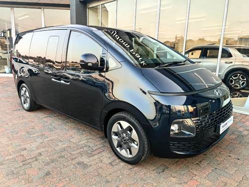 Hyundai Staria 2.2D Executive (9 Seater)