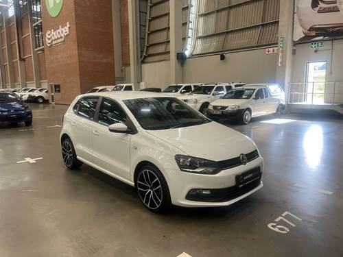 Volkswagen (VW) Polo Vivo 1.6 Hatch Highline 5 Door