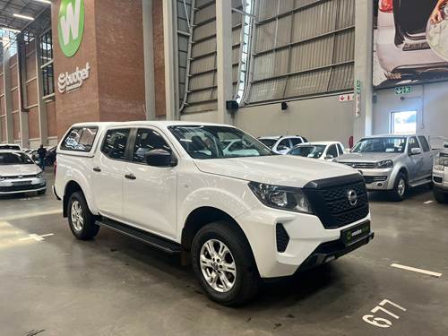 Nissan Navara 2.5 DDTi SE Plus Double Cab 4x4