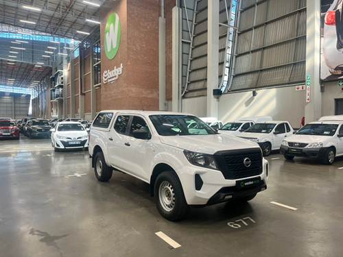 Nissan Navara 2.5 DDTi SE Double Cab