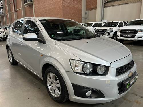 Chevrolet Sonic 1.6 LS Hatch 5 Door