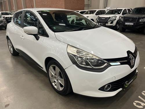 Renault Clio IV 900T (66kW) Expression 5 Door