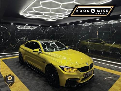 BMW M4 Coupe M-DCT