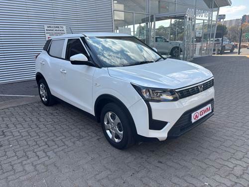 Mahindra XUV 300 1.2T (W2) Panel Van