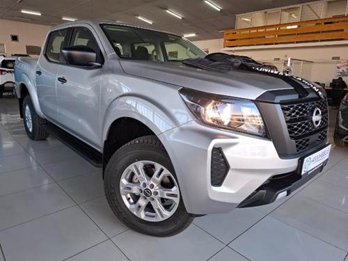Nissan Navara 2.5 DDTi SE Plus Double Cab Auto