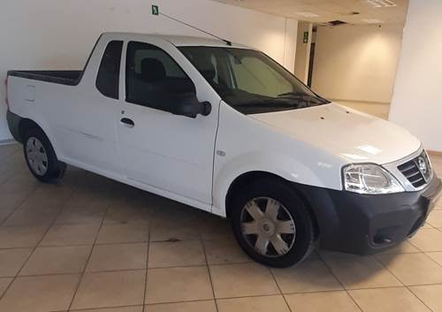Nissan NP200 1.6i Pack