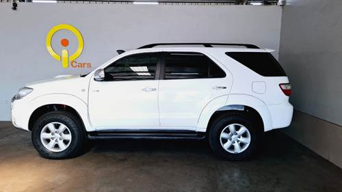 Toyota Fortuner III 3.0 D-4D 4x4 Auto