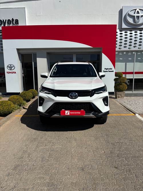 Toyota Fortuner VI 2.4GD-6 Auto 4x4