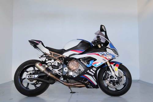 BMW S1000RR (152 kW)