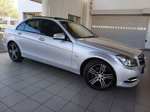 Mercedes Benz C 200 Sedan Auto