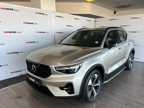 Volvo XC40 B4 Plus Dark Geartronic (Mild Hybrid)