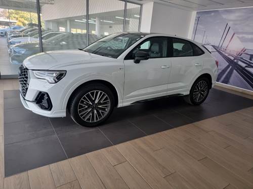 Audi Q3 Sportback  (35 TFSi) Black Edition