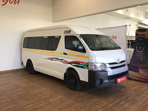Toyota Quantum HIACE 2.5 D-4D 14 Seat
