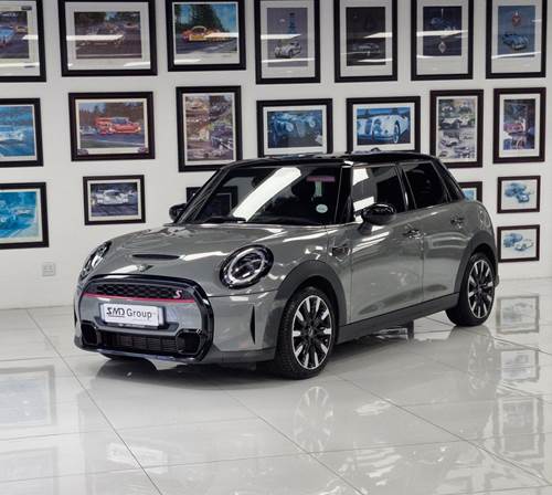 MINI Cooper S Mark V (141 kW) (XU922) Steptronic 5 Doors