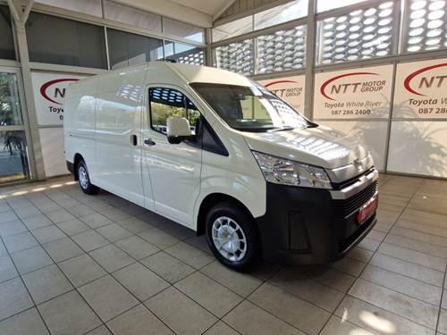 Toyota Quantum 2.8 SLWB Panel Van