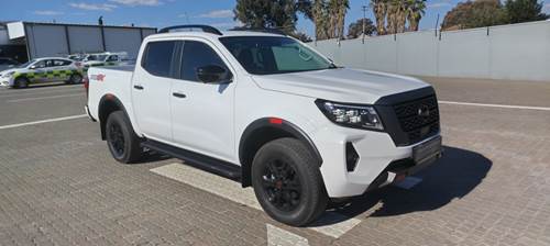 Nissan Navara 2.5 DDTi Pro -2X Double Cab Auto