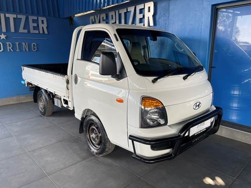 Hyundai H100 2.6 D Euro II Chassis Cab
