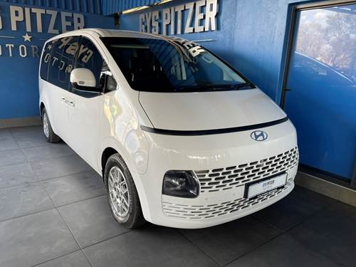 Hyundai Staria 2.2D Executive (11 Seater)