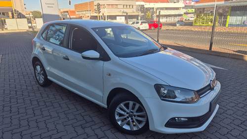 Volkswagen (VW) Polo Vivo 1.6 Hatch Comfortline Tiptronic 5 Door