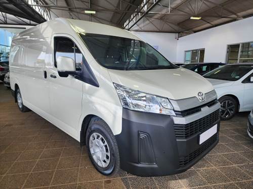 Toyota Quantum 2.8 SLWB Panel Van