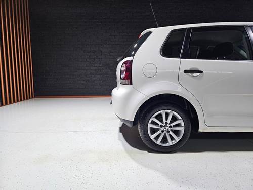 Volkswagen (VW) Polo Vivo 1.6 Hatch Trendline 5 Door 