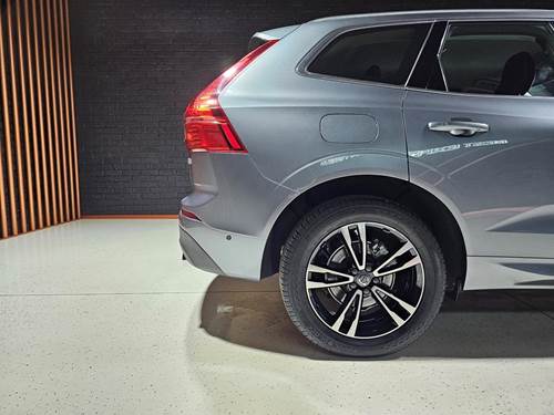 Volvo XC60 D4 Momentum Geartronic AWD