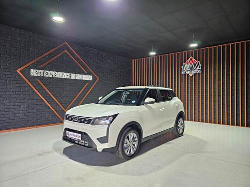 Mahindra XUV 300 1.5T (W6)