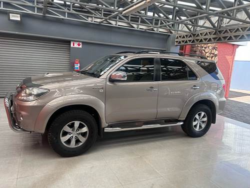 Toyota Fortuner I 3.0 D-4D 4X4
