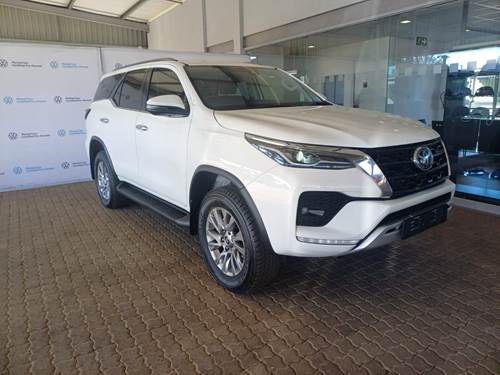 Toyota Fortuner V 2.8 GD-6 VX 4x4