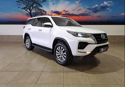 Toyota Fortuner V 2.8 GD-6 Raised Body Auto