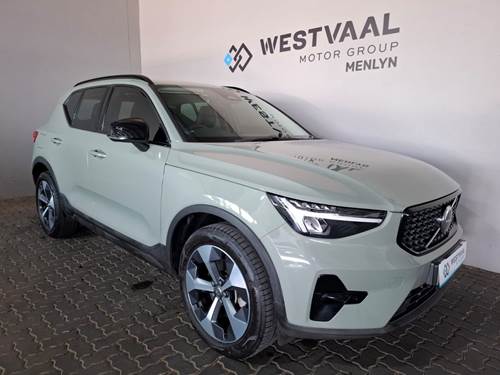 Volvo XC40 B4 Plus Dark Geartronic (Mild Hybrid)